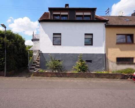 Foto - Haus zum Kaufen in Quierschied 89.000,00 € 112 m²