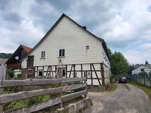 Foto - Haus zum Kaufen in Korbach 65.000,00 € 270 m²