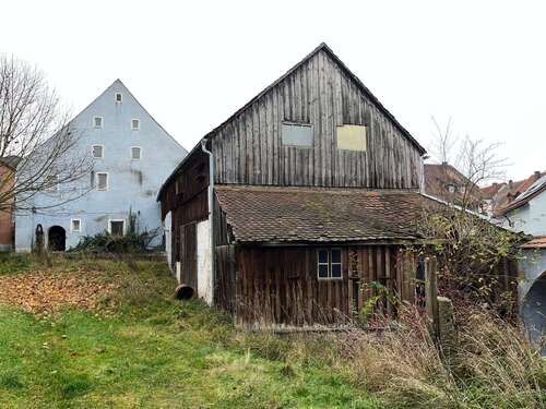 Foto - Haus zum Kaufen in Luhe-Wildenau 195.000,00 € 200 m²
