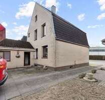 Haus zum Kaufen in Neumünster 230.000,00 € 130 m²
