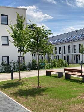 Foto - Haus zum Mieten in Vaterstetten 2.545,00 € 125.4 m²