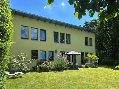 Foto - Haus zum Kaufen in Erkrath-Unterfeldhaus 968.000,00 € 202 m²