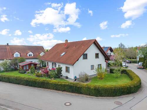 Foto - Haus zum Kaufen in Aulendorf- Zollenreute 579.000,00 € 216.66 m²