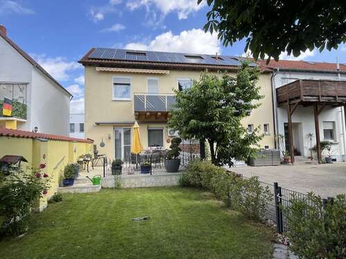 Foto - Haus zum Kaufen in Altrip 450.000,00 € 247 m²