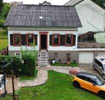 Haus zum Kaufen in Großrosseln 130.000,00 € 158.5 m²