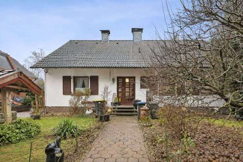 Foto - Haus zum Kaufen in Celle 280.000,00 € 160 m²