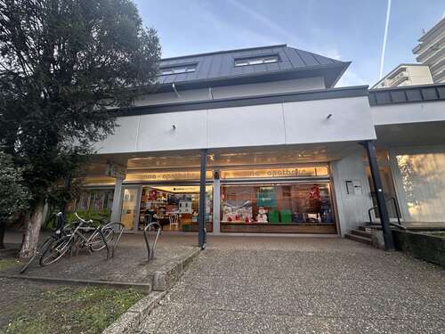 Foto - Einzelhandel in FrankfurtM. 2.270,00 € 85 m²