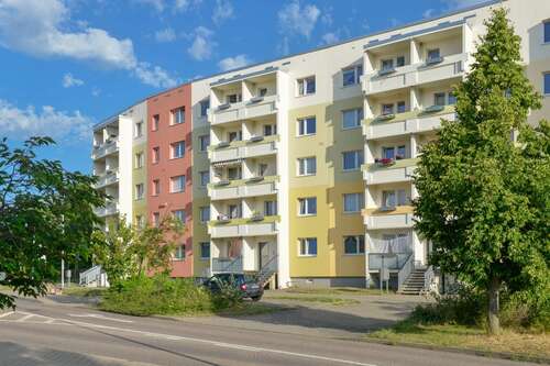 Foto - Wohnung zum Mieten in Halle 690,00 € 98.98 m²