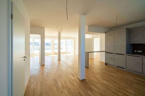 Foto - Wohnung zum Mieten in Regensburg 2.143,37 € 134.01 m²