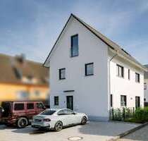 Haus zum Mieten in Denzlingen 3.600,00 € 162.33 m²