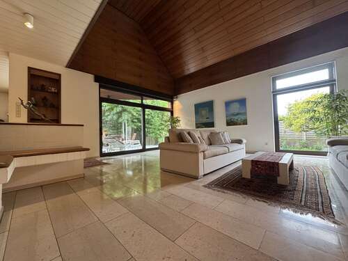 Foto - Haus zum Kaufen in Untergruppenbach 750.000,00 € 320 m²