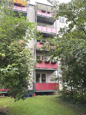 Foto - Wohnung zum Mieten in Striesen West 870,00 € 79 m²