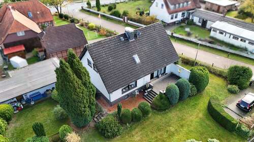 Foto - Haus zum Kaufen in Hambühren 299.000,00 € 175 m²