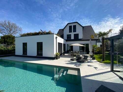 Foto - Haus zum Kaufen in Düsseldorf 4.995.000,00 € 523.08 m²