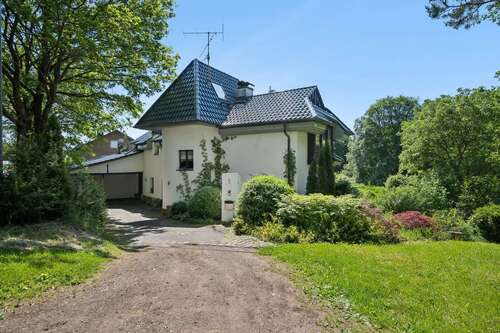 Foto - Haus zum Kaufen in Hümmel 749.000,00 € 320 m²