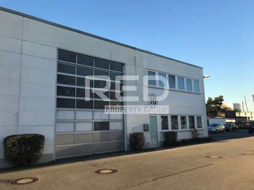 Foto - Halle in Langenfeld 3.022,50 € 155 m²