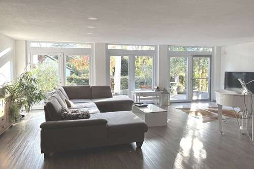 Foto - Haus zum Kaufen in Kirchheim 1.500.000,00 € 334 m²