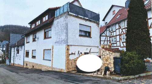 Foto - Haus zum Kaufen in Battenberg 150.000,00 € 195 m²
