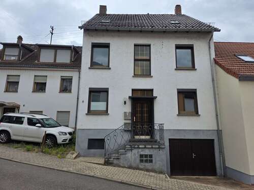 Foto - Haus zum Kaufen in Saarbrücken 169.000,00 € 150 m²