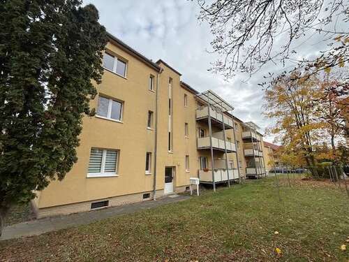 Foto - Wohnung zum Mieten in Weißenfels 300,00 € 45.75 m²