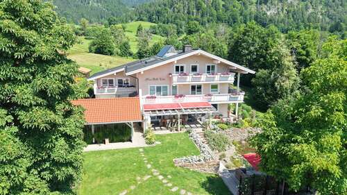Foto - Haus zum Kaufen in Reit im Winkl 3.490.000,00 € 381 m²