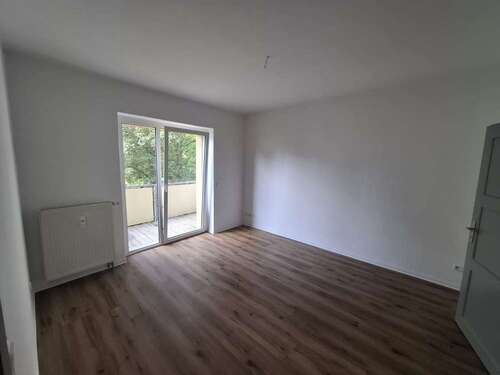 Foto - Wohnung zum Mieten in Weißenfels 310,00 € 45.19 m²