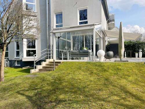 Foto - Haus zum Mieten in Hilden 1.900,00 € 129 m²