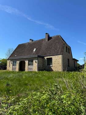 Foto - Haus zum Kaufen in Bösdorf 299.000,00 € 162 m²
