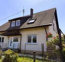 Haus zum Kaufen in Rheinhausen 619.000,00 € 208 m²