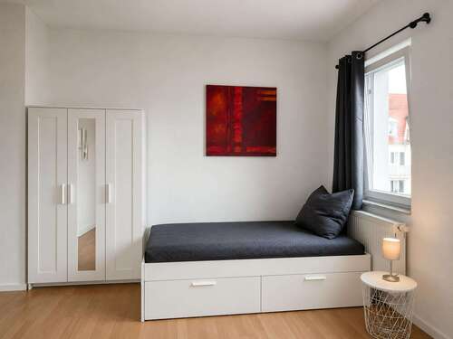 Foto - WG-Zimmer in Stuttgart 690,00 € 18 m²