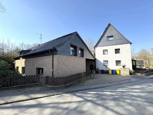Foto - Haus zum Kaufen in Solingen 295.000,00 € 124.45 m²