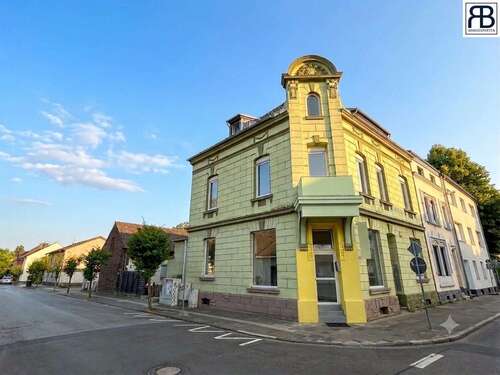 Foto - Haus zum Kaufen in Bedburg 699.000,00 € 312 m²