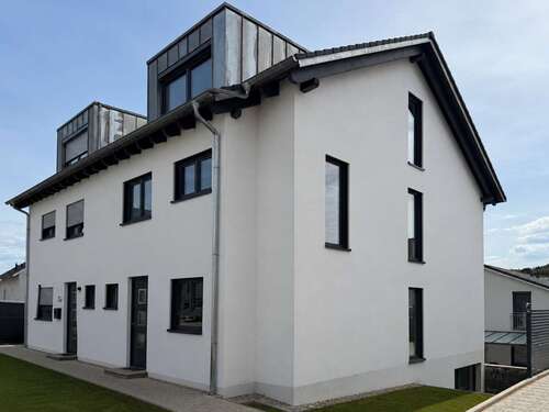 Foto - Haus zum Kaufen in Pfinztal Söllingen 450.000,00 € 253.47 m²