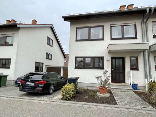 Foto - Haus zum Mieten in Eppelheim 1.870,00 € 154 m²