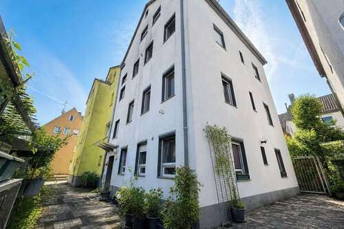 Foto - Haus zum Kaufen in Stuttgart 698.000,00 € 163.65 m²