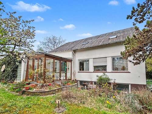Foto - Haus zum Kaufen in Neutraubling 650.000,00 € 240 m²