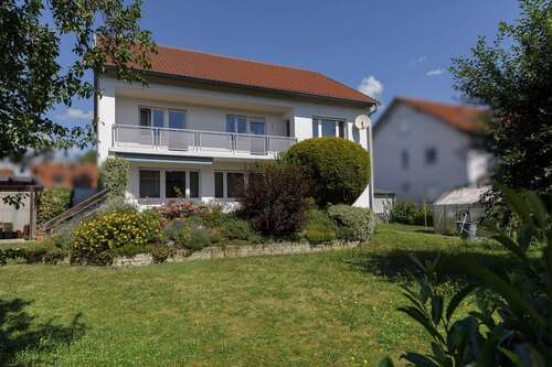 Foto - Haus zum Kaufen in Langenbach 839.000,00 € 201.64 m²