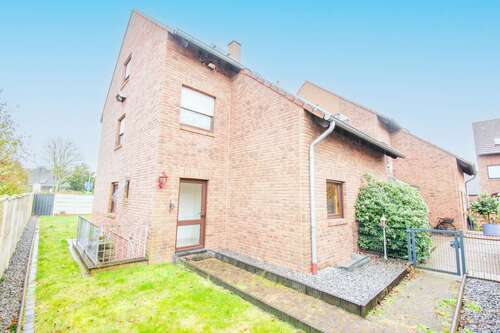 Foto - Haus zum Kaufen in Moers 370.000,00 € 133 m²