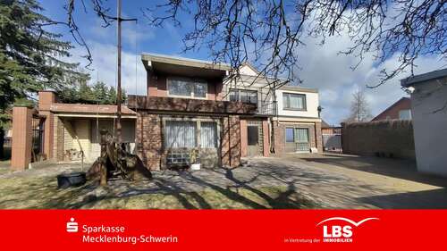 Foto - Haus zum Kaufen in Eldena 195.000,00 € 200 m²