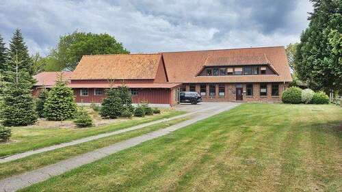 Foto - Haus zum Kaufen in Oerel 380.000,00 € 255 m²