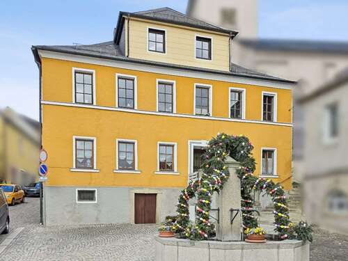 Foto - Wohnung zum Kaufen in Kirchenlamitz 199.000,00 € 190.3 m²