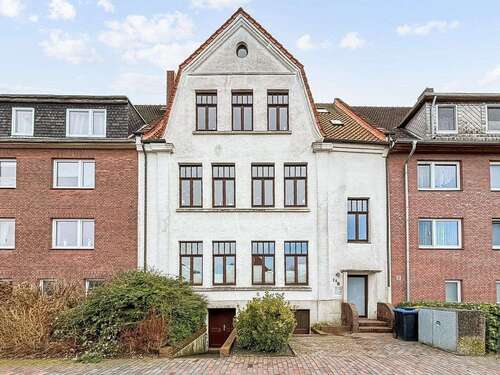 Foto - Haus zum Kaufen in Wilhelmshaven 370.000,00 € 270 m²