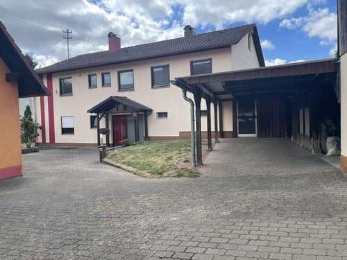 Foto - Haus zum Kaufen in Schondra 430.000,00 € 275 m²