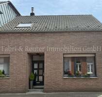 Haus zum Kaufen in Grefrath 365.000,00 € 131 m²