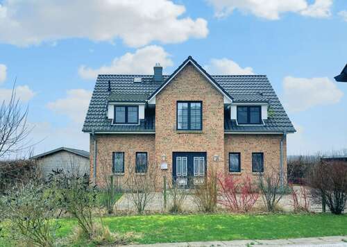 Foto - Haus zum Kaufen in Dassow 800.000,00 € 150 m²