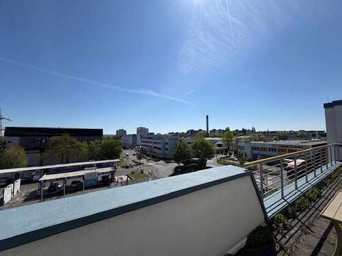 Foto - Büro in Frankfurt - Nieder-Eschbach 2.450,00 € 245.43 m²