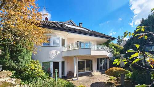 Foto - Haus zum Kaufen in Bad Liebenzell Unterhaugstett 685.000,00 € 330 m²