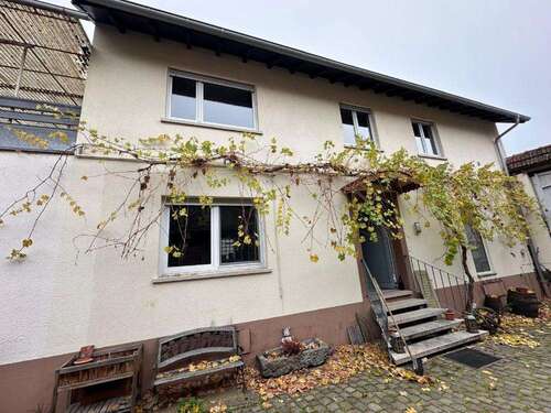 Foto - Spezialgewerbe in Edesheim 999.500,00 € 2800 m²