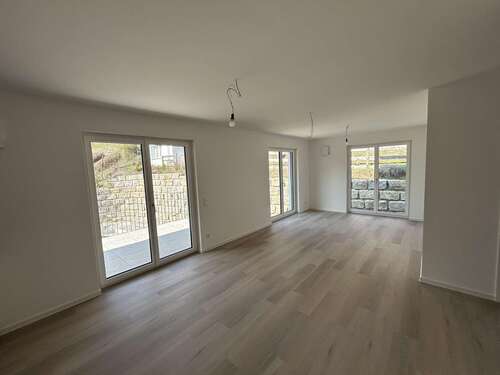 Foto - Wohnung zum Mieten in Zell am Main 970,00 € 67 m²