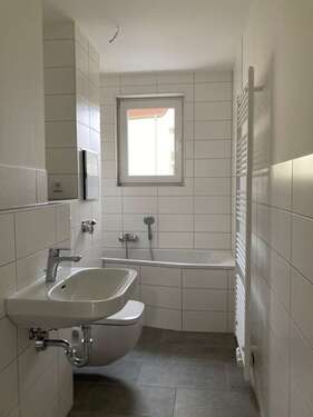 Foto - Wohnung zum Mieten in Mühlhausen 305,52 € 50.92 m²